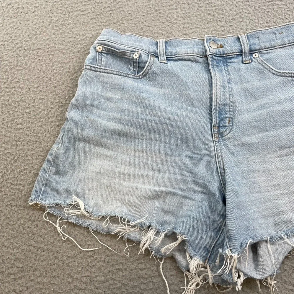 Madewell The Perfect Mid Length Jean Short Womens 30 10 Denim Distress Festival